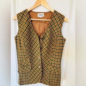Vintage Glenbrooke houndstooth long vest. Olive and tan st Patrick’s day spring